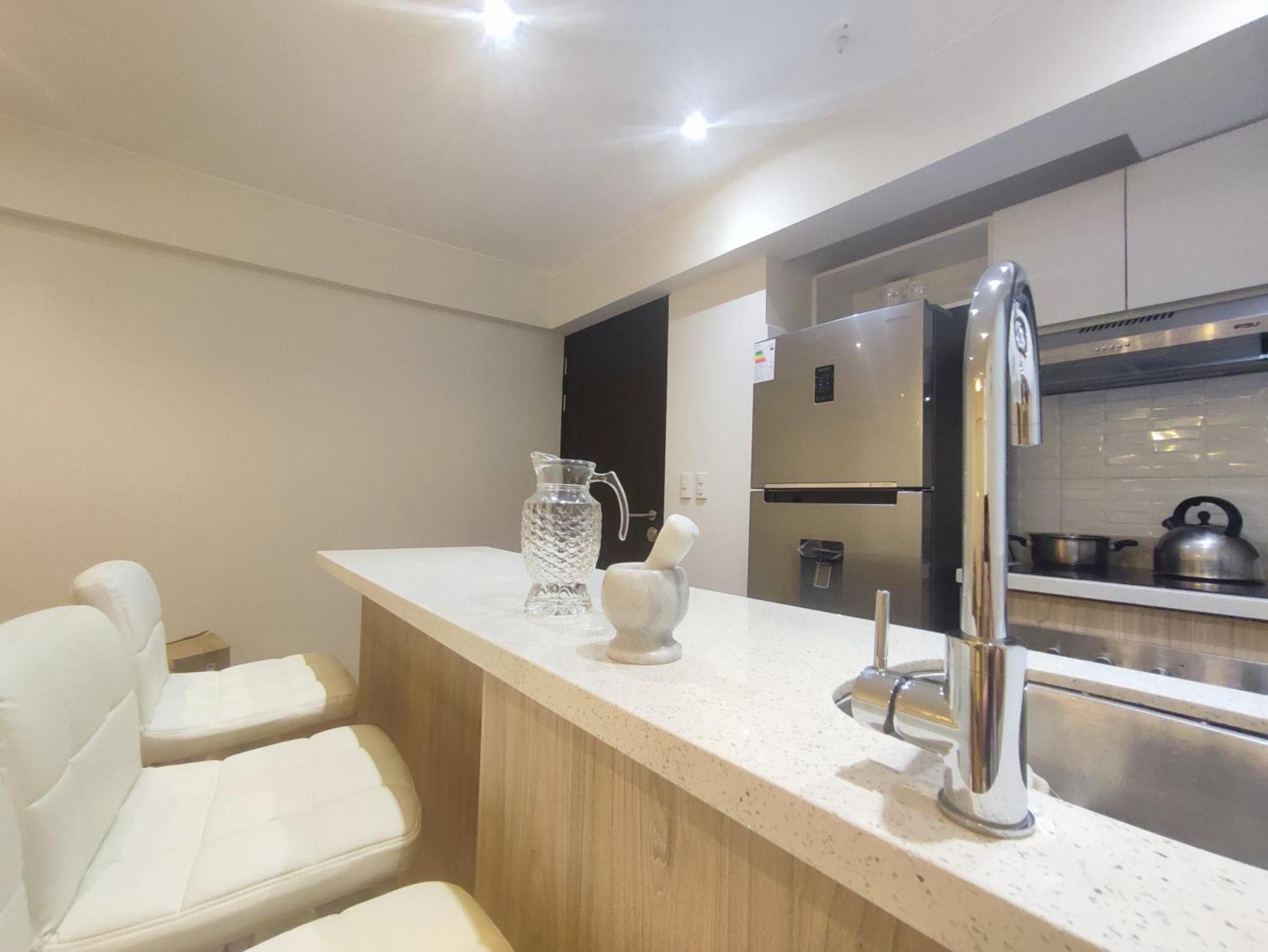 Apartment Entero En El Mas Importante Centro Financiero, Bursatil, San Isidro, Lima, Peru